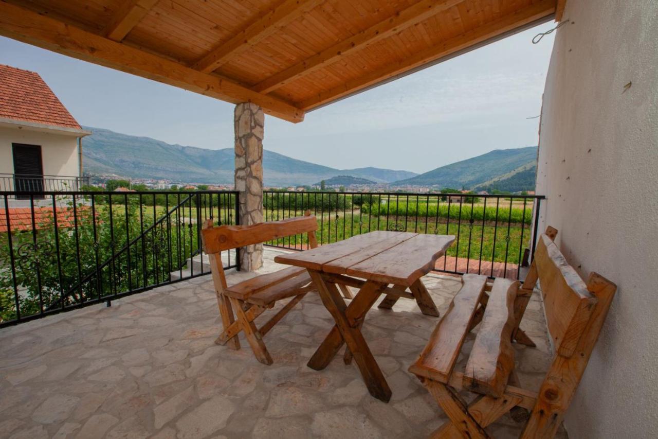 Vinarija "Delmo" Apartments Trebinje Esterno foto