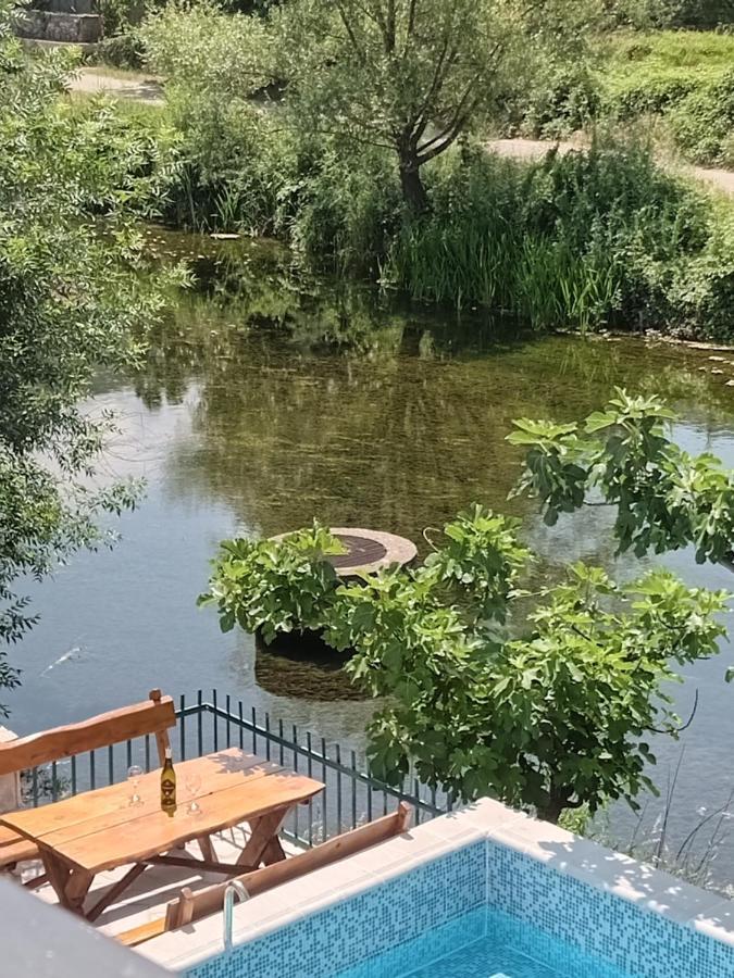 Vinarija "Delmo" Apartments Trebinje Esterno foto